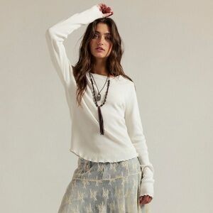 We The Free easy does it long sleeve tee, white, M.